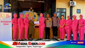 Ketuk Pintu, Sentuh Hati: Bhayangkari Pesawaran Bagi Bansos Door to Door di Momen Bhayangkara ke-79