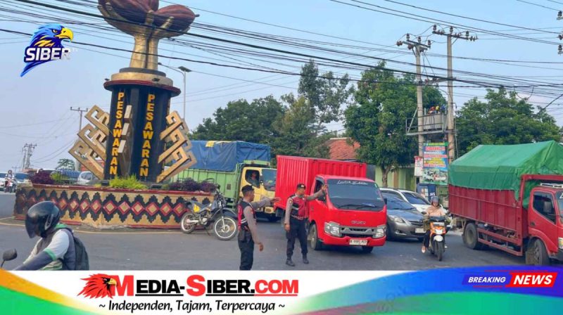 🚨 Macet Rawan, Polisi Gerak Cepat! Sore-Sore Malah Ngatur Jalan, Samapta Polres Pesawaran Bikin Pengendara Kaget Senang
